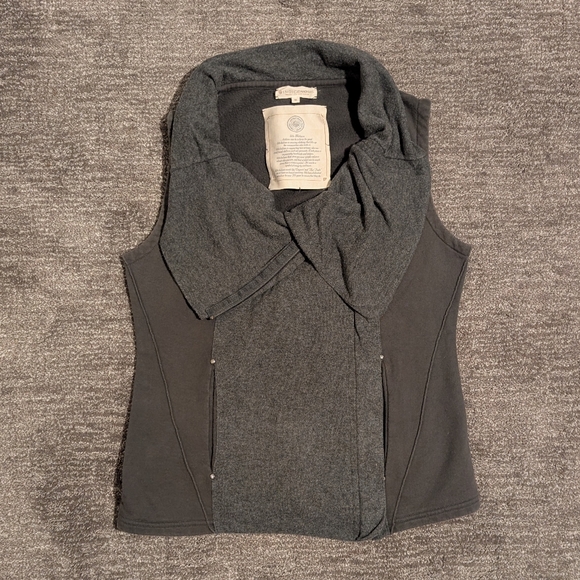Indigenous Organic Fair Trade Gray Sleeveless Cowl Neck Full Zip Vest - Small - Picture 1 of 11